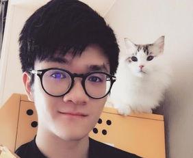 mr岑直播吃瓜,揭秘娱乐圈幕后故事